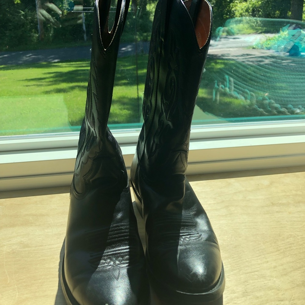 Double H mens black boots. Size 10d